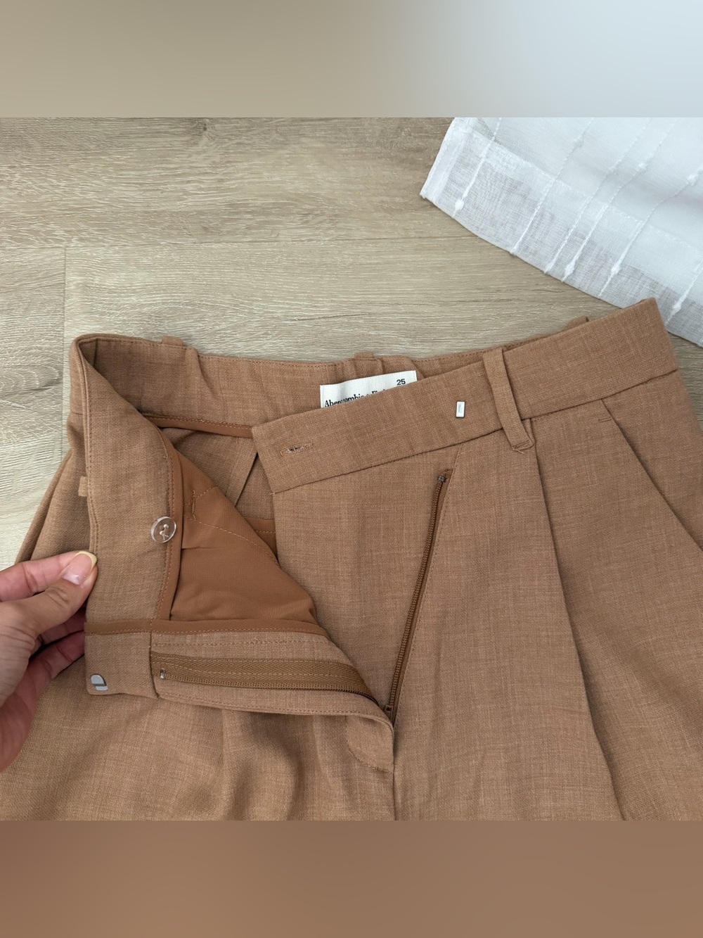 Abercrombie and Fitch Crossover Tailored Ultra Wide Leg Pants in the Brown - Picture 6 of 11